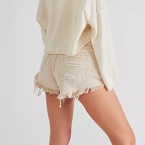 Free People We The Free Loving Good Vibrations Cut Off Jean Shorts Sz 24 - Picture 2 of 14